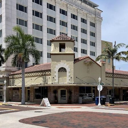 The Banyan Hotel Fort Myers, Tapestry Collection By Hilton Luaran gambar